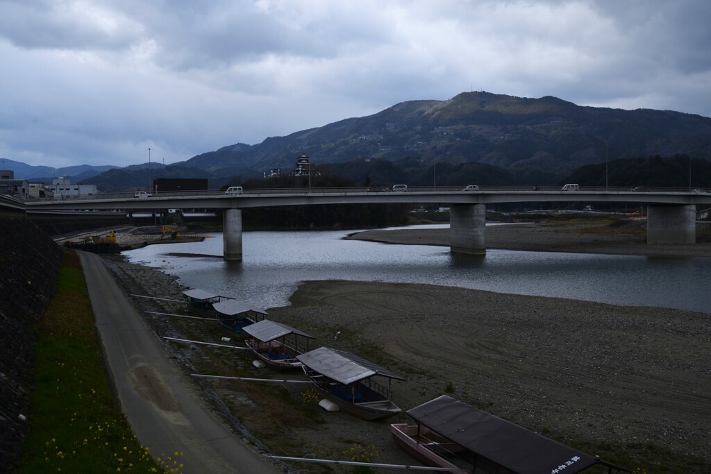 大洲．．春雨にけむる　①。。。！