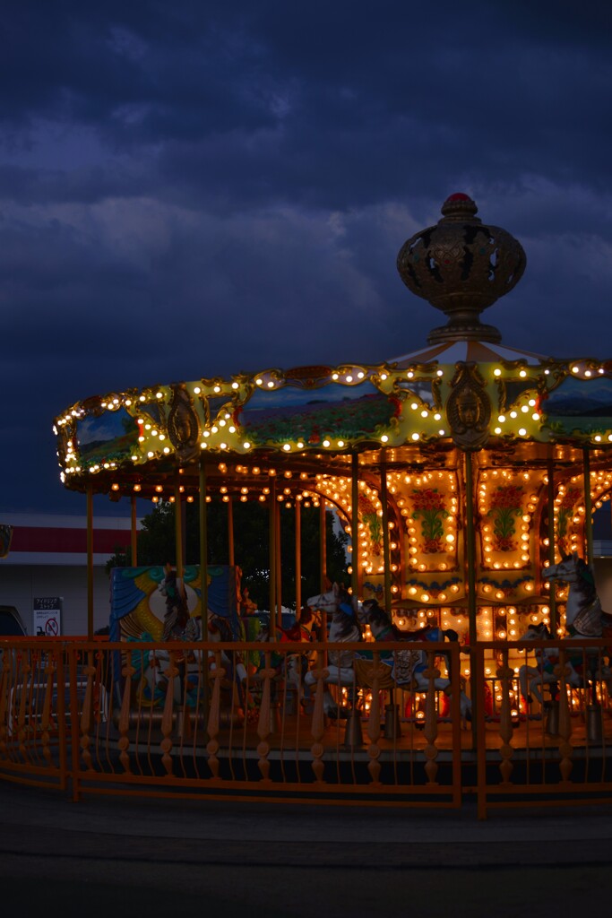 冬のメリーゴーランド　①。。。！
