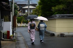 小雨の京都小径。。。！