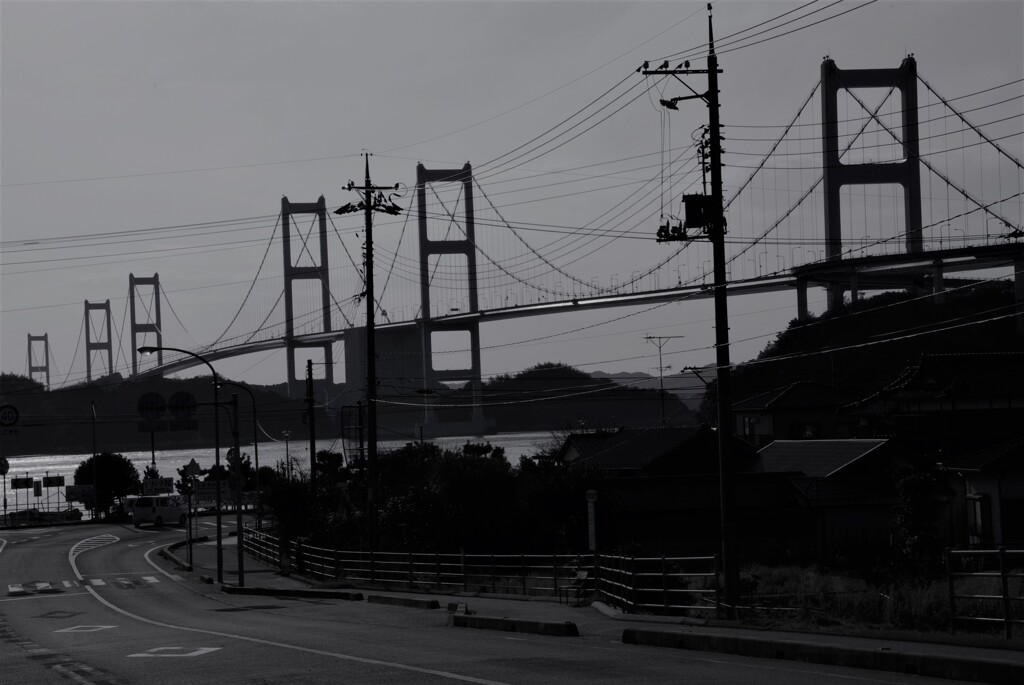 大橋のある風景　③　。。。！