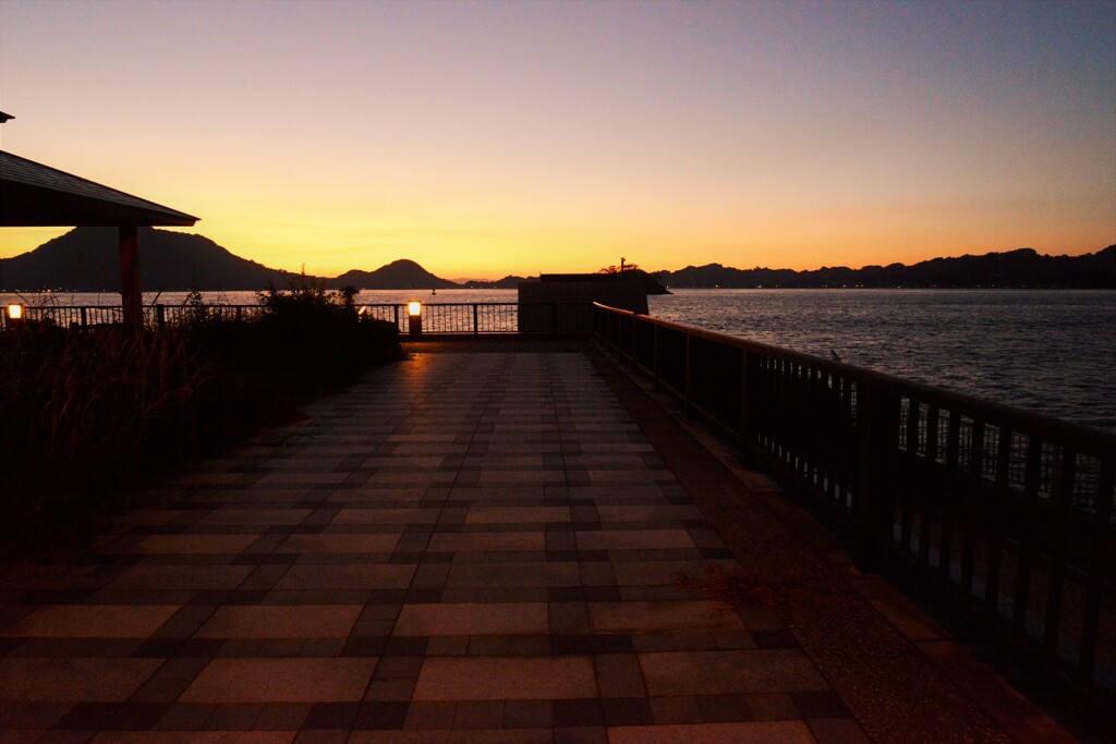 瀬戸を見渡す港公園。。。！