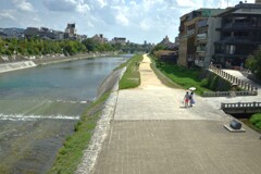 真夏の鴨川沿い　⑤。。。！