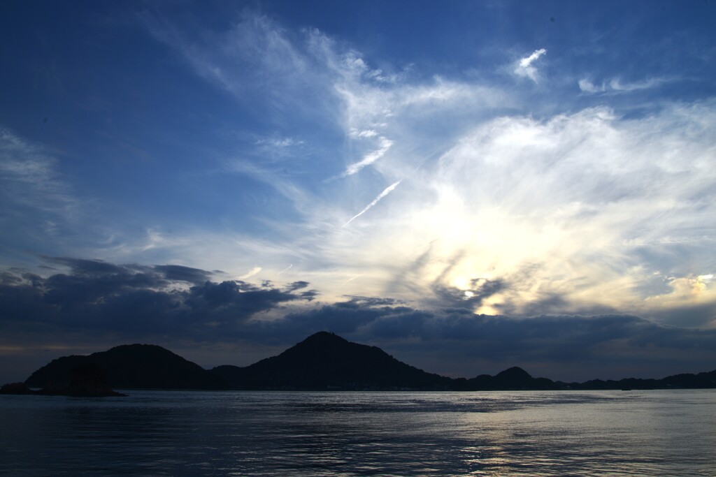 暮れかける島影　➂。。。！