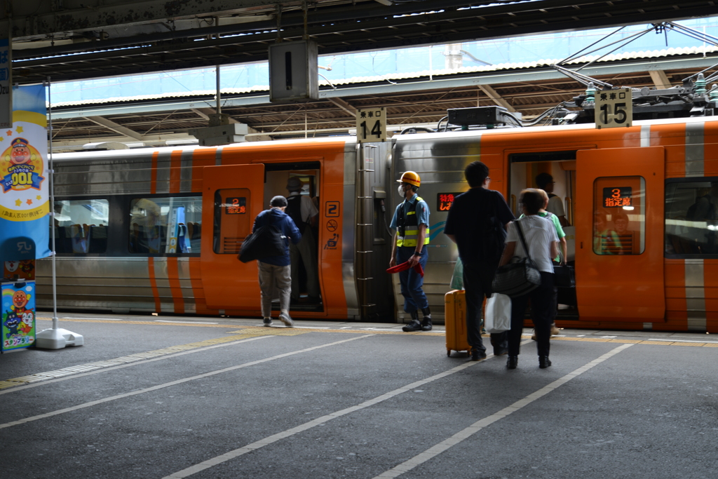 もうすぐお別れ松山駅　③。。。！