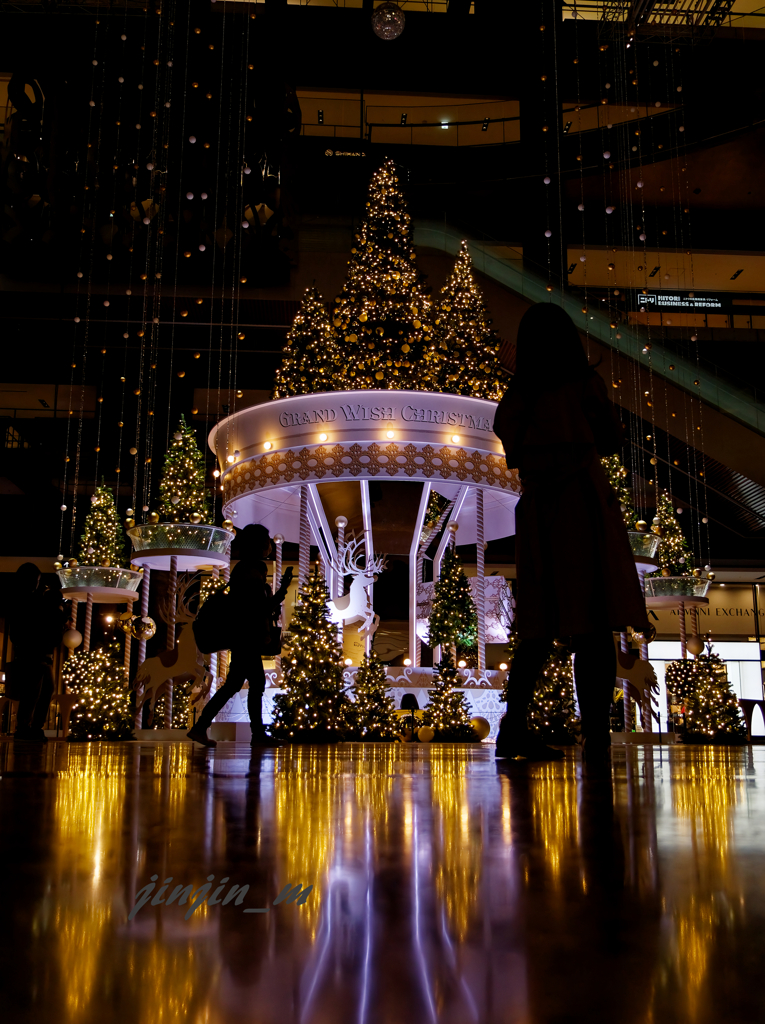 グランフロント大阪のクリスマスツリー4