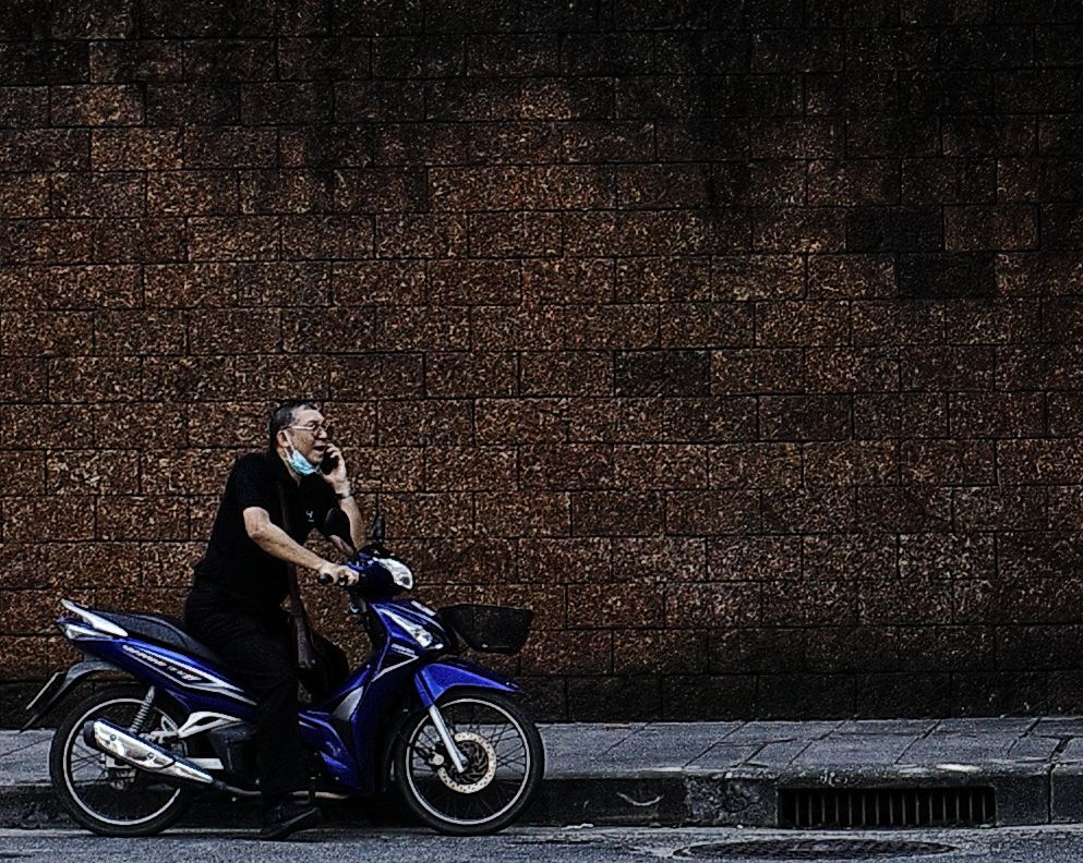 大きなレンガ壁