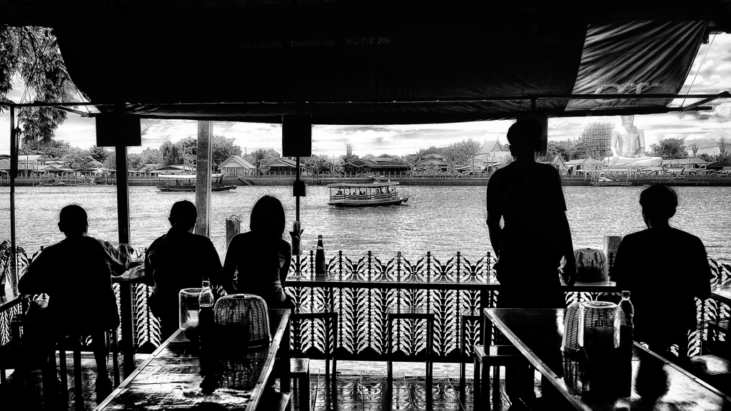 ＨＯＬＩＤＡＹ　　　