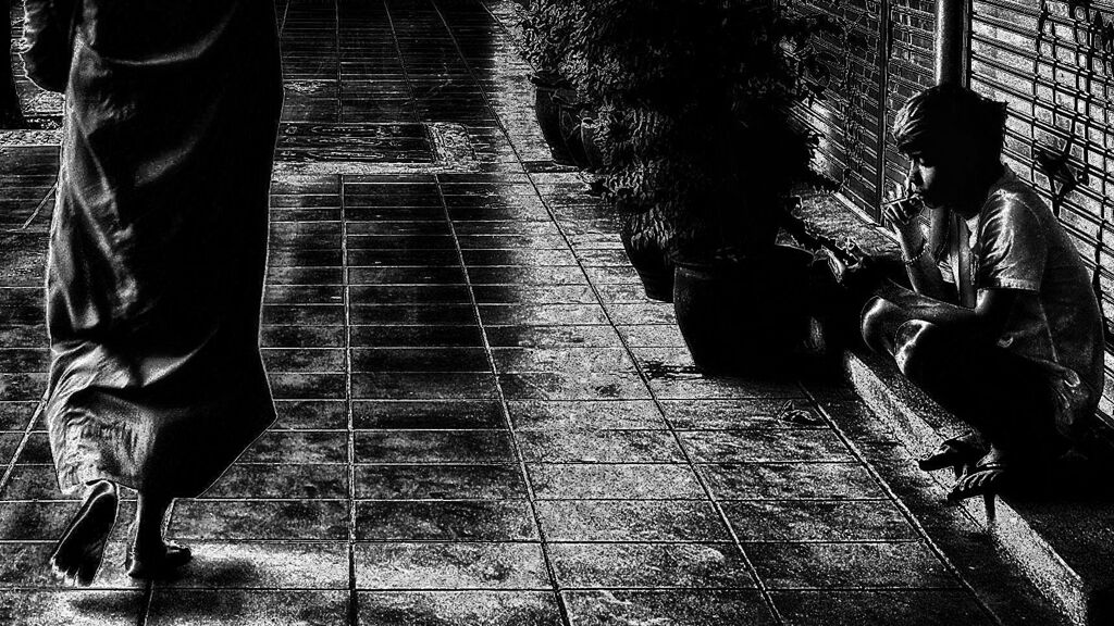 Ｉ　ＤＯ　ＭＹ　ＴＨＩＮＧ  , ＡＮＤ　ＹＯＵ　ＤＯ　ＹＯＵＲ　ＴＨＩＮＧ .