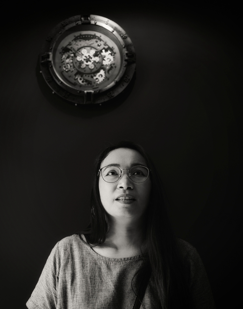 ＬＩＶＥ　ＷＩＴＨ　ＯＵＲ　ＨＥＡＤＳ　ＵＰ　