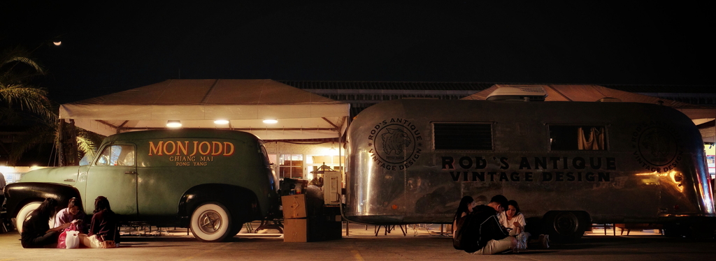 ＣＲＥＳＣＥＮＴ　ＭＯＯＮ　ＮＩＧＨＴ　