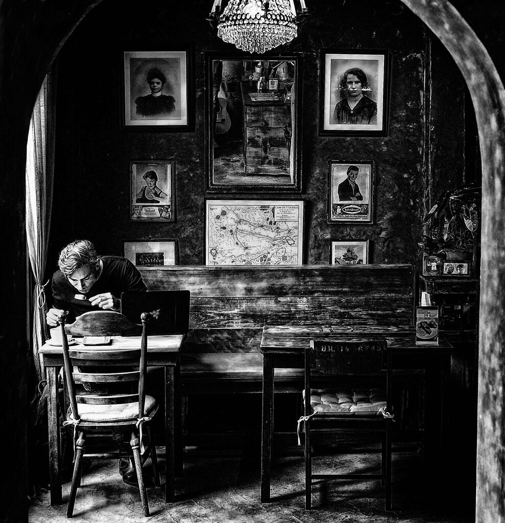 ＴＨＥ　ＳＭＡＬＬ　ＲＥＳＴＡＵＲＡＮＴ　