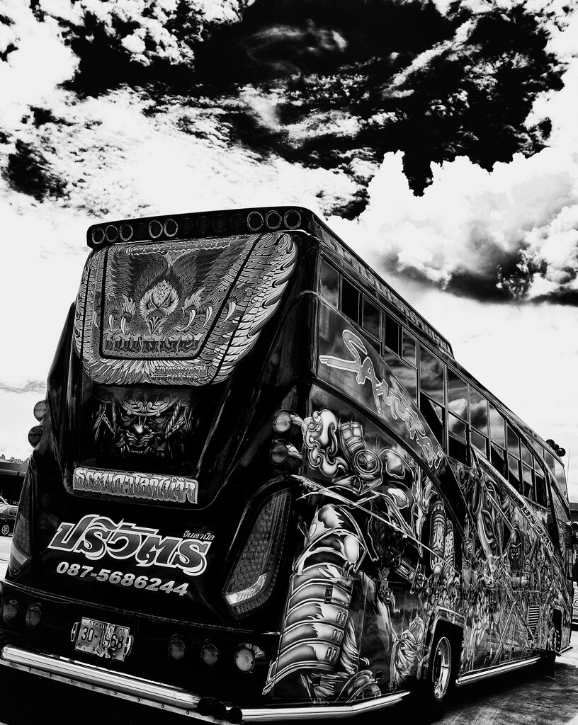 ＴＯＵＲ　ＢＵＳ　