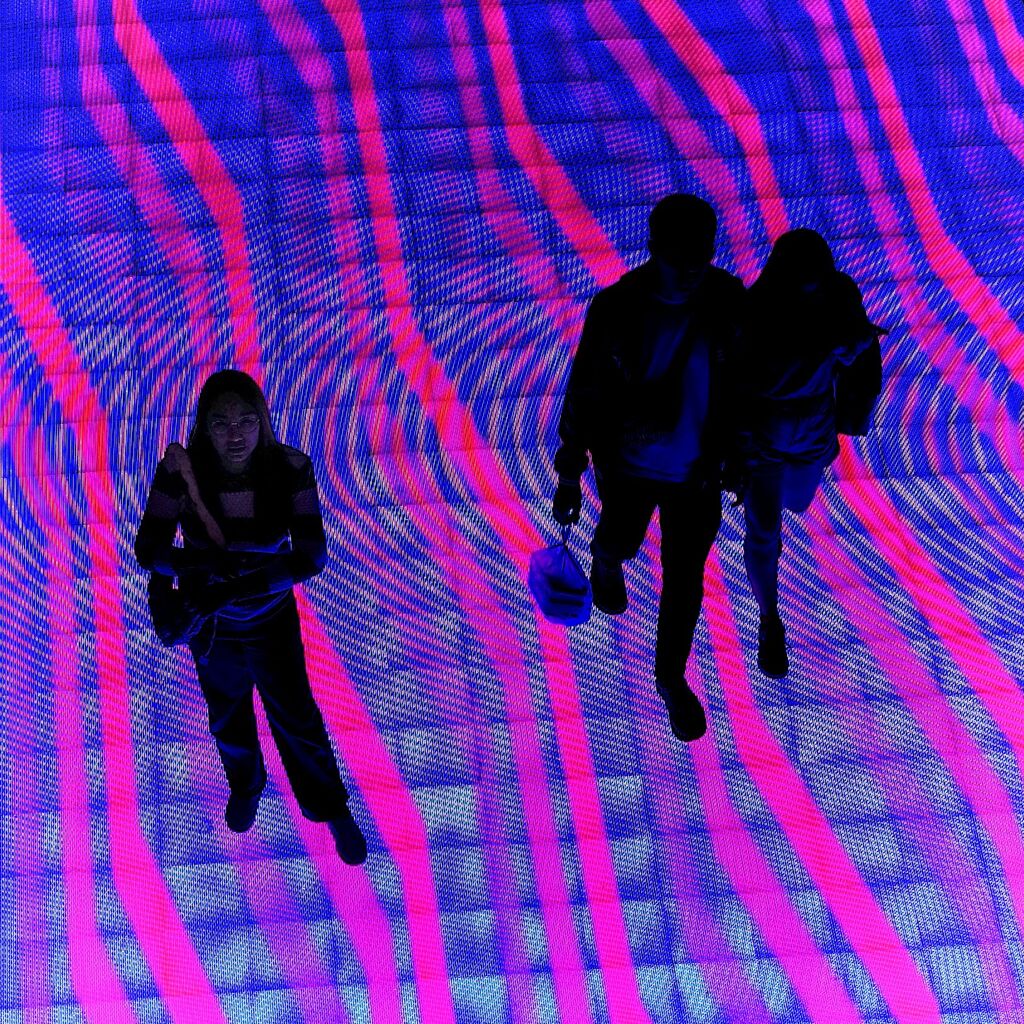 DIGITAL  WORLD  
