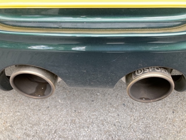 1001_付属物_Dsportsマフラー_1
