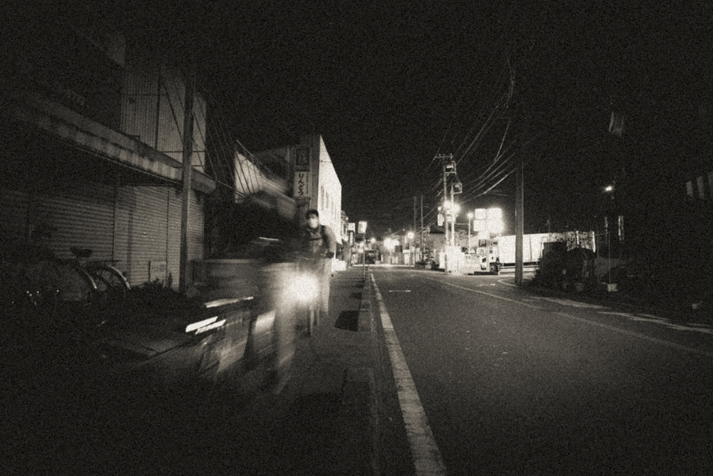 近所の路地で