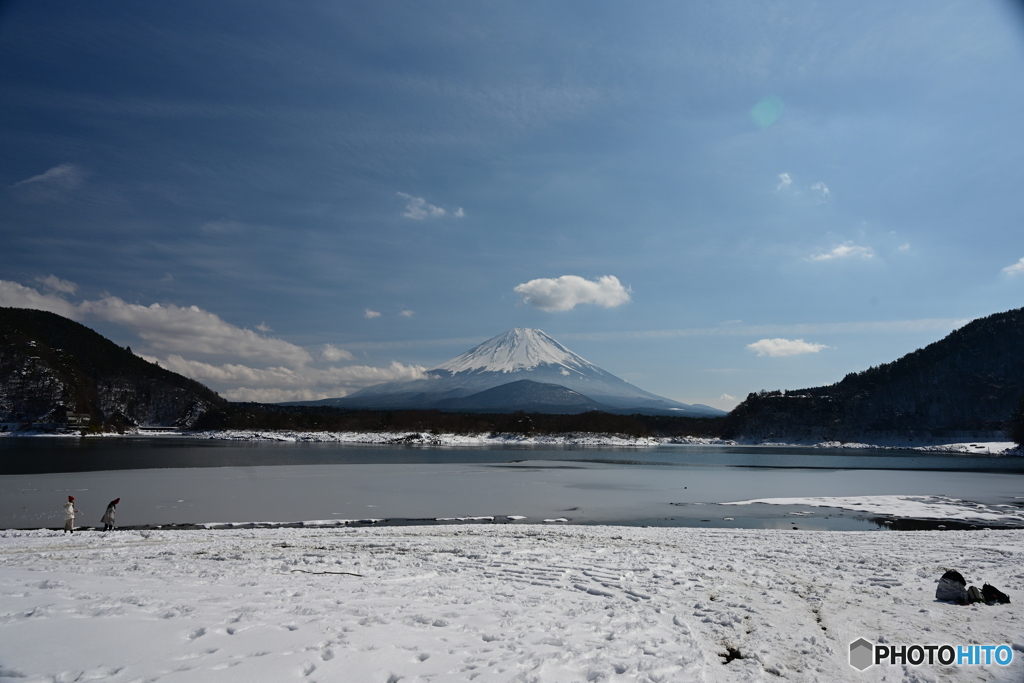 冬の精進湖