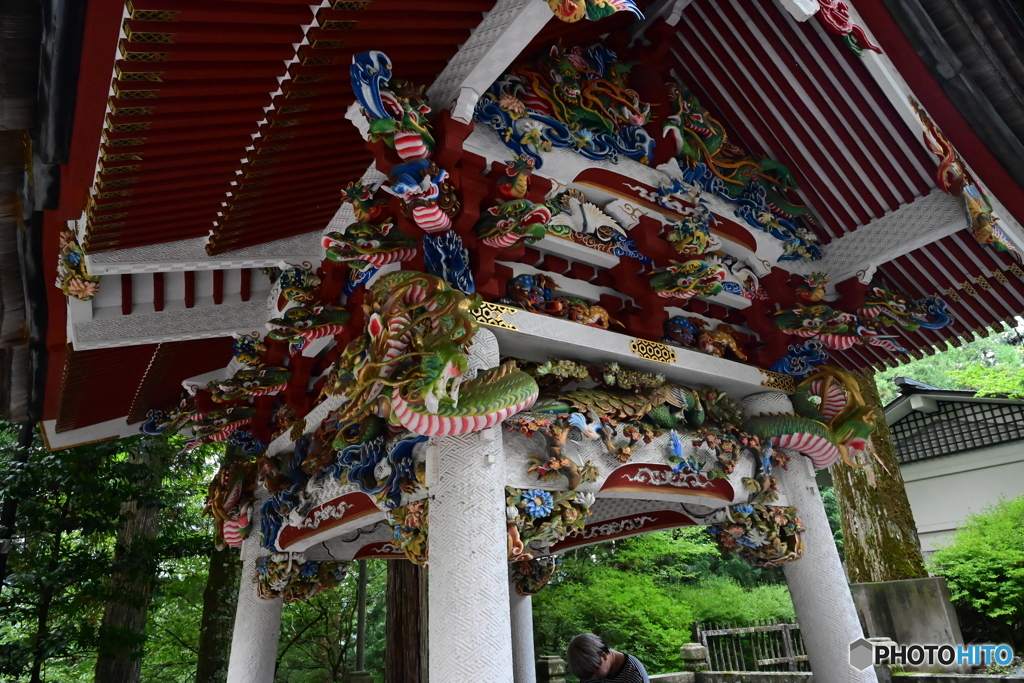 三峯神社八棟木灯台