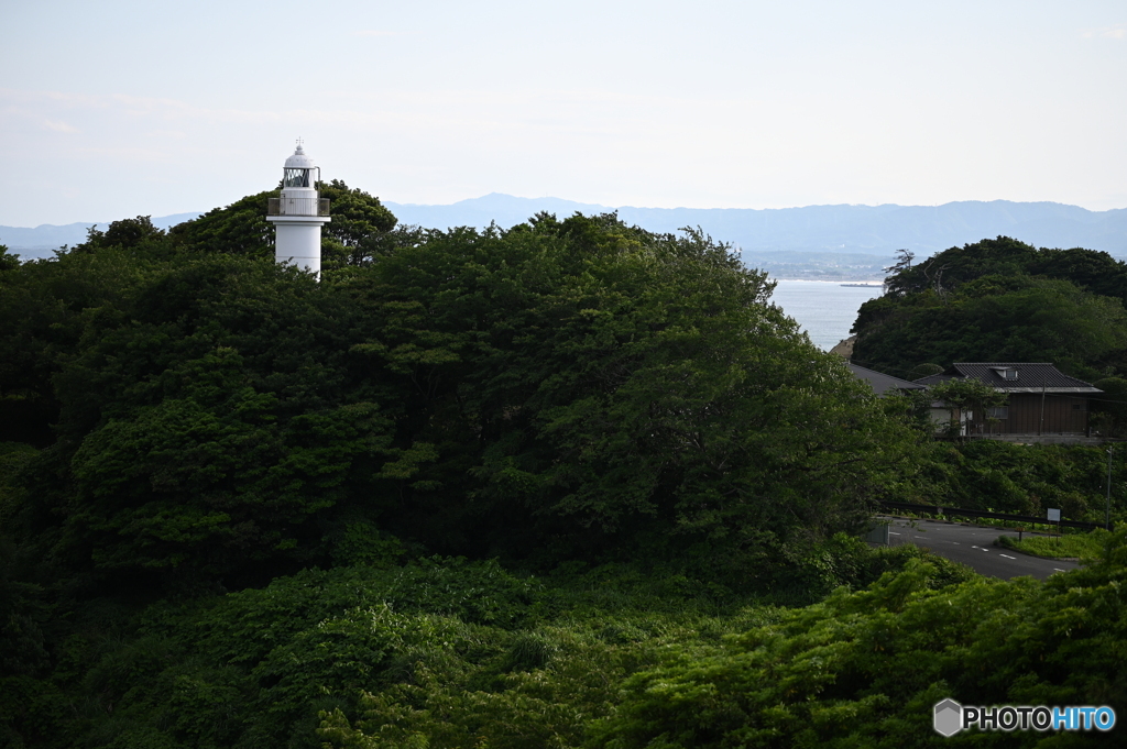 白い灯台