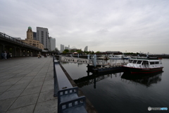 観光船乗り場と遠景