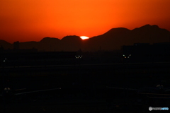 羽田空港から観た日没