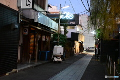 八王子花街・黒塀通り