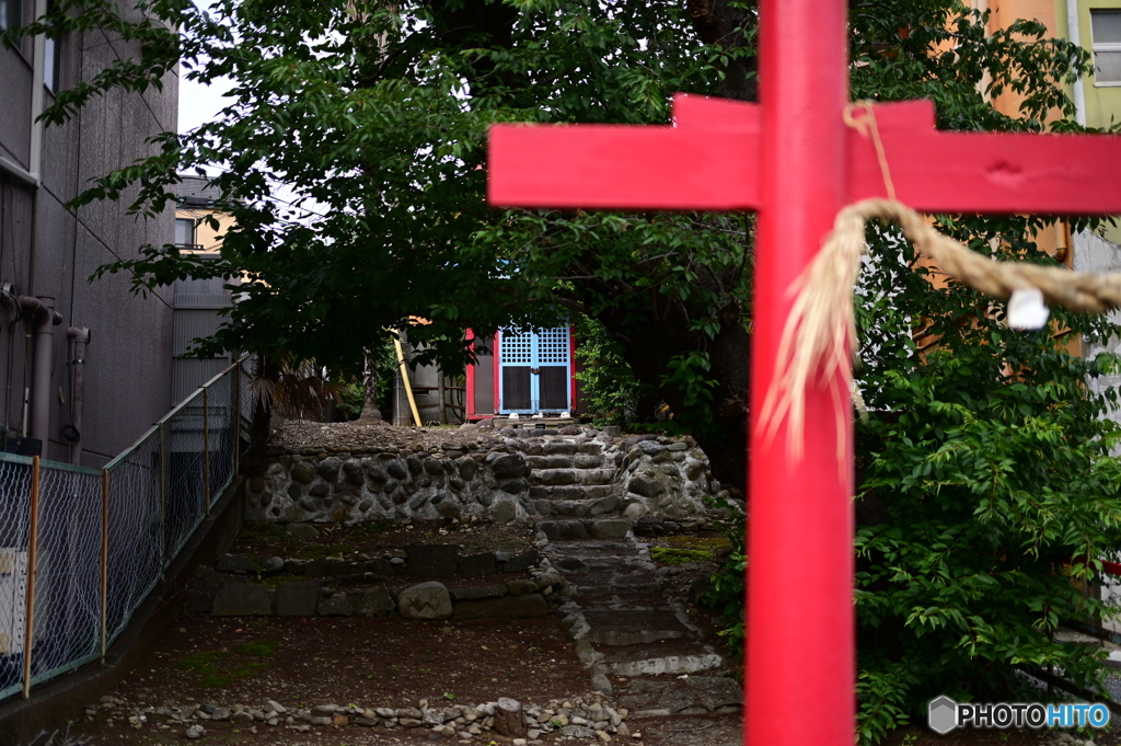 福生歓楽街そばの神社