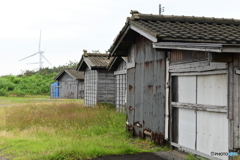日本海漁村の倉庫