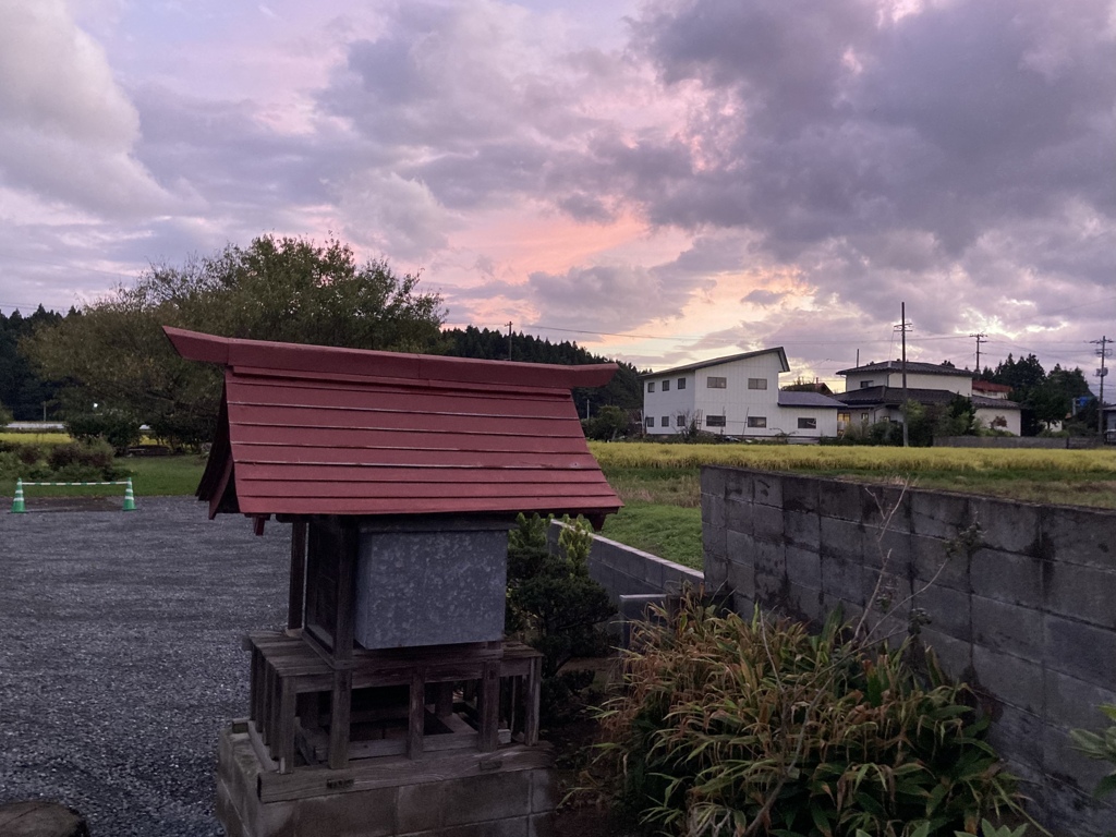 お堂っこと夕暮れ