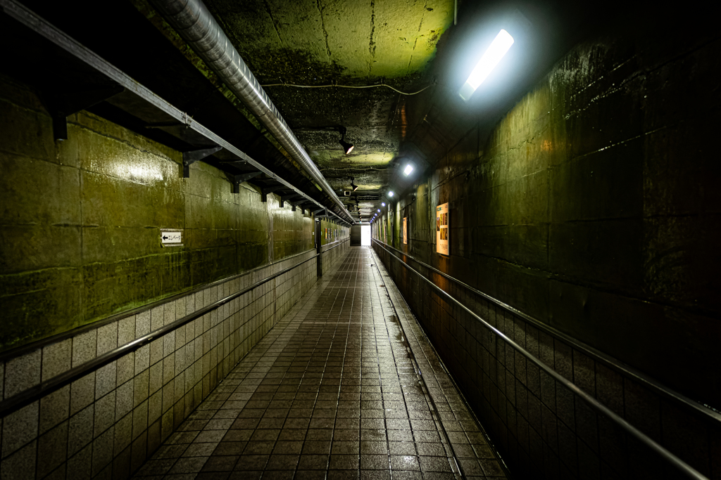 20230825 ダムからの出口通路