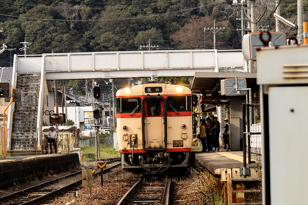 20230401 キハ47_金川駅にて