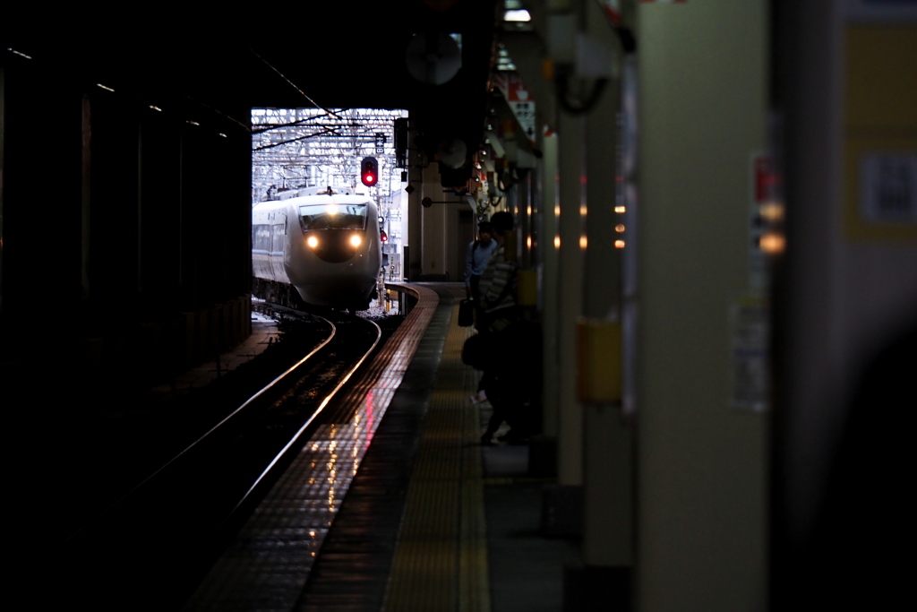 金沢駅にて（四）