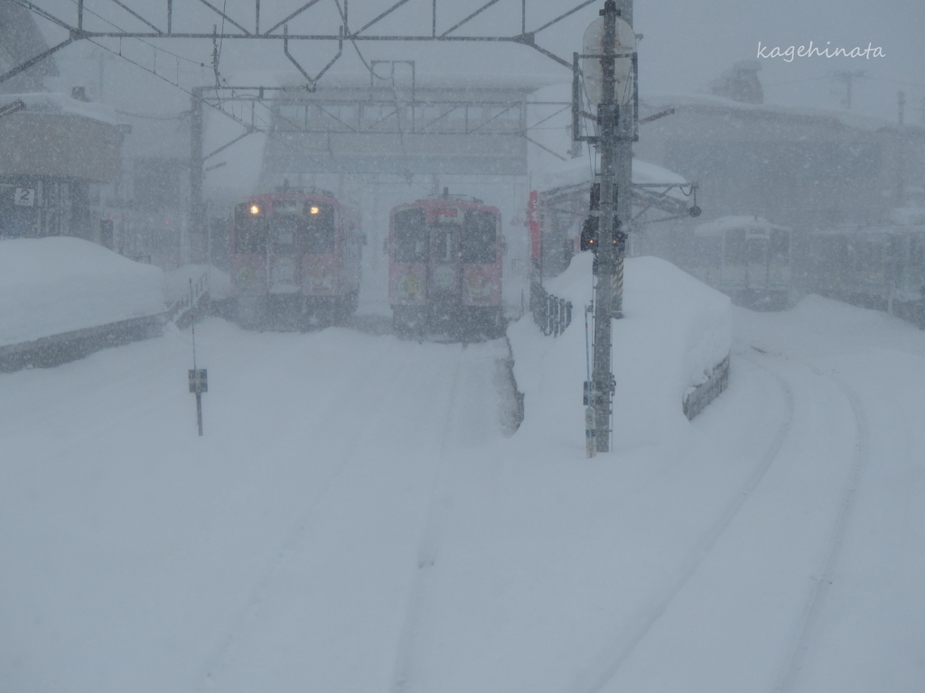 吹雪の会津田島駅