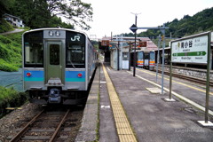 西へ東へ