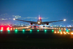 夜間飛行機離陸