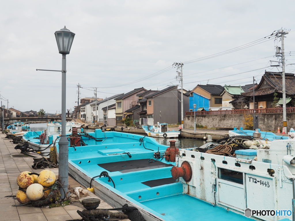 レトロな街の船溜まりー３