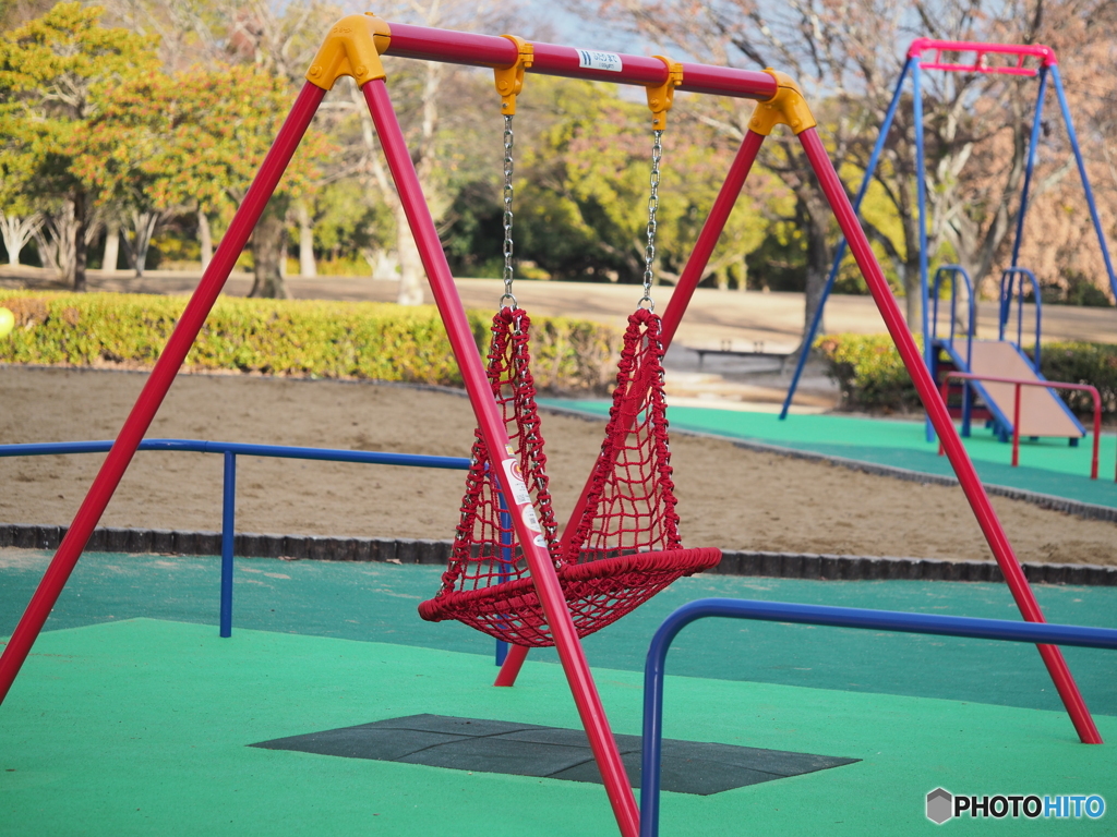 インクルーシブ遊具－１