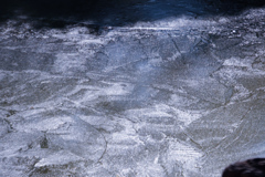 薄氷のモザイク