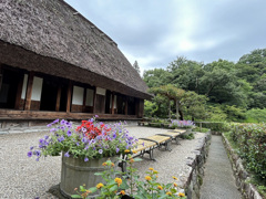 東山合掌造りの家