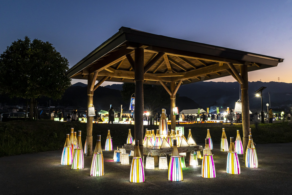 20251115裂田溝ライトアップ_8769