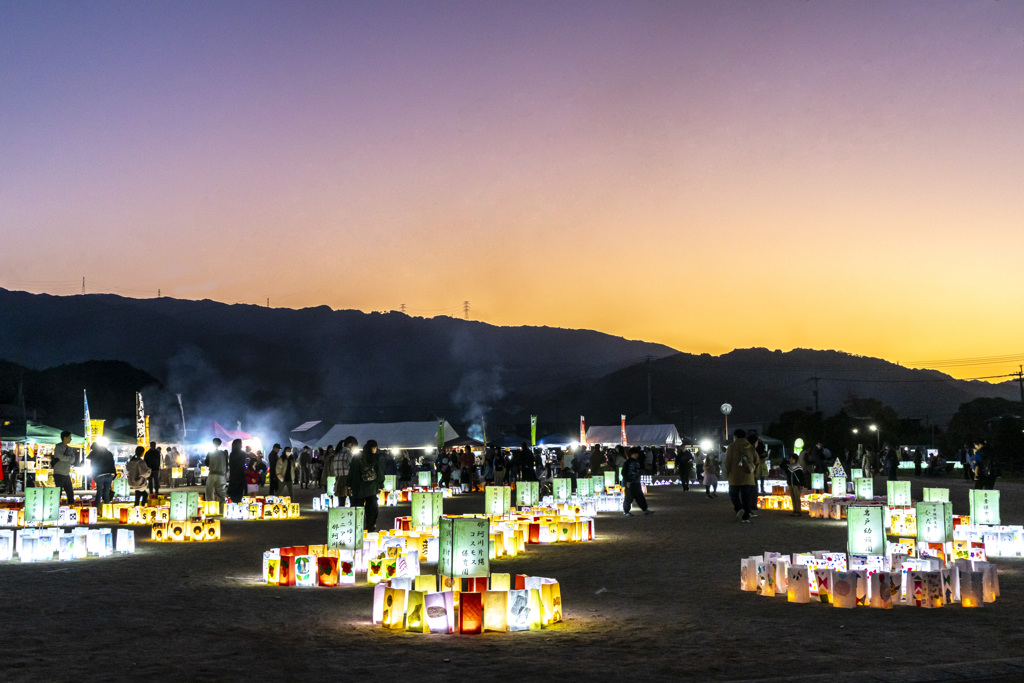 20251115裂田溝ライトアップ_8762