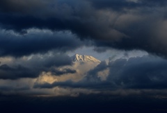 雲間富士