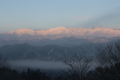 朝焼けの後立山