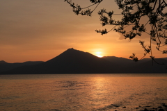 支笏湖と夕日