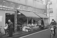 梅屋敷の商店街