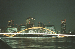 つなぐ夜