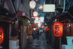 灯る路地