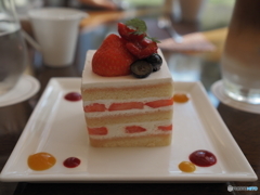 A46051B5-45F0-4C7B-BF48-B10B593F6336