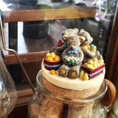 table photo