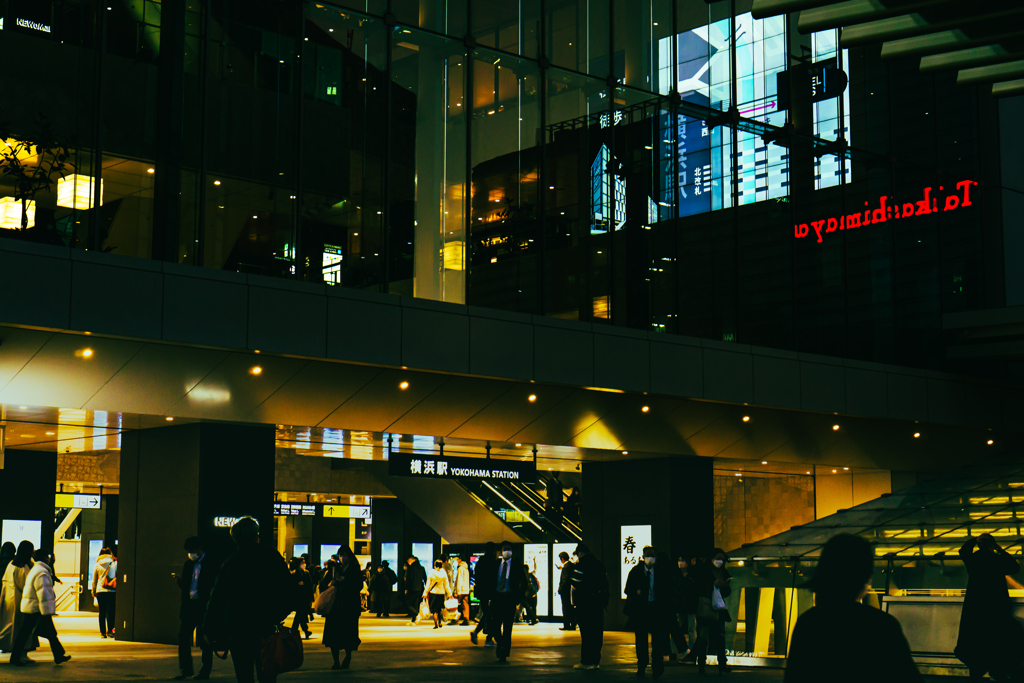 YOKOHAMA Sta. 6:00pm.