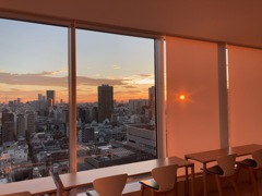デイルームの朝 (1)